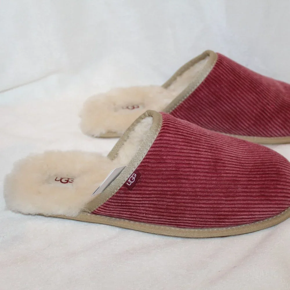 NIB UGG CORDUROY MEN'S SCUFF SHEARLING‎ LINED SLIPPERS RED